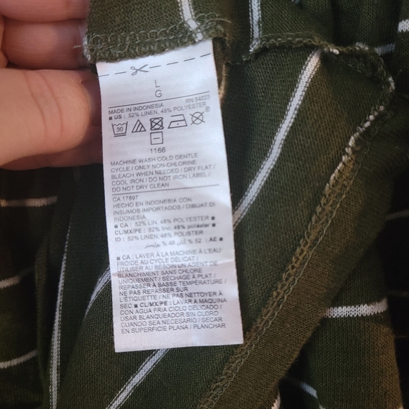 Old Navy One Shoulder Ruffled Top Size L - Picture 2 of 2